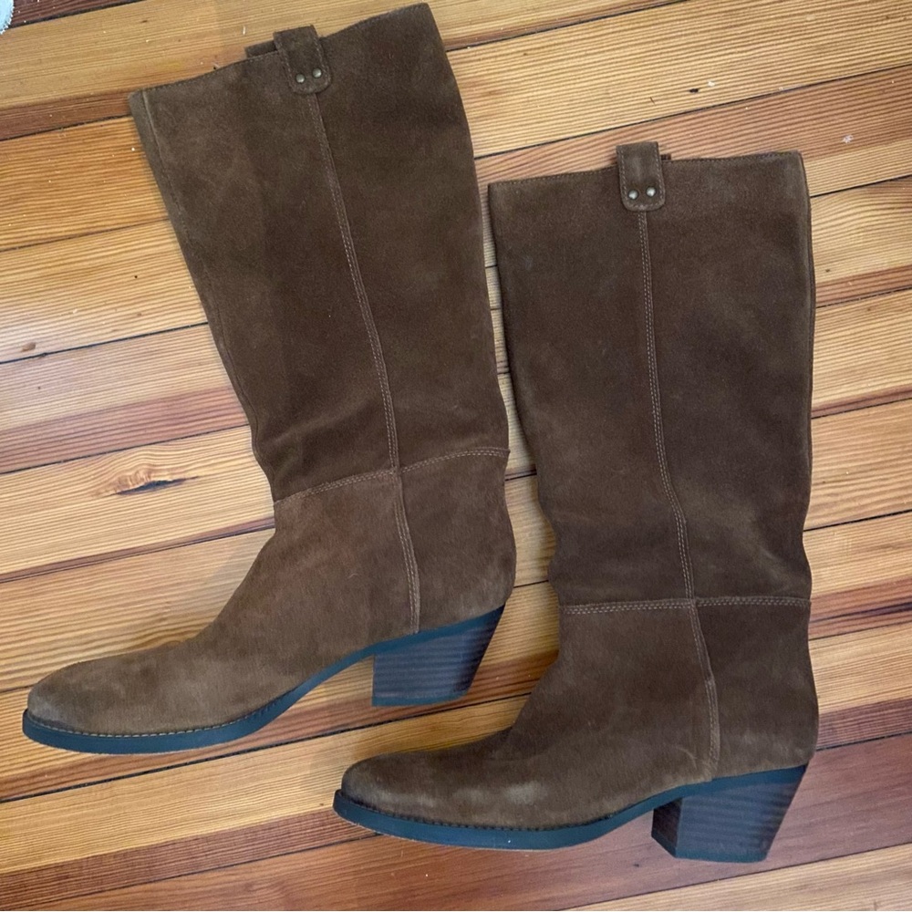 Croma Vintage Brown Suede Heeled Boots